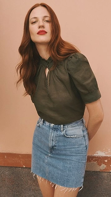 FRAME Deep V Ruffle Collar Top